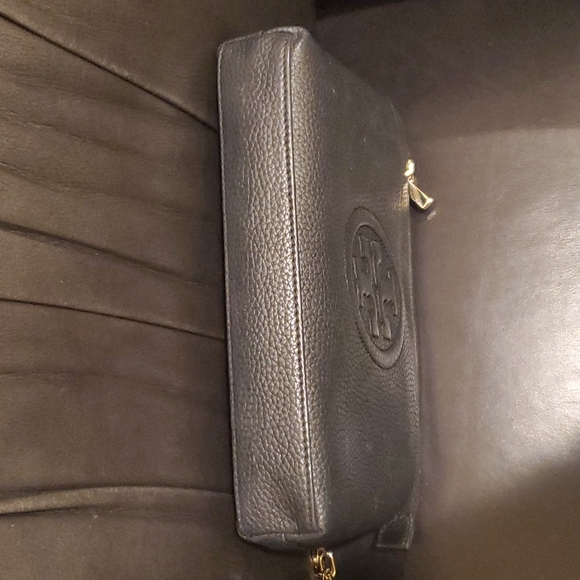 SOLD!!! TORY BURCH Bombe Chain Crossbody - Picture 8 of 9